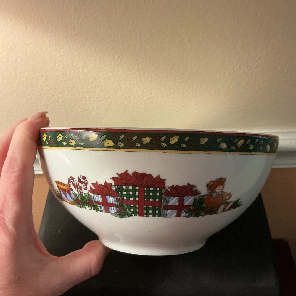 Portmeirion Studio Susan Winget A Christmas Story Reindeer Porcelain Bowl 7